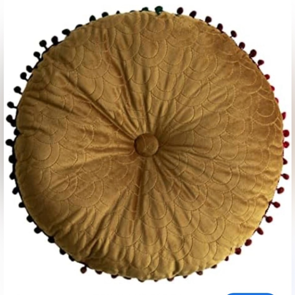 ⭐️Saro Lifestyle Madison Collection Round Velvet Multicolored Pom Pom Pillow⭐️